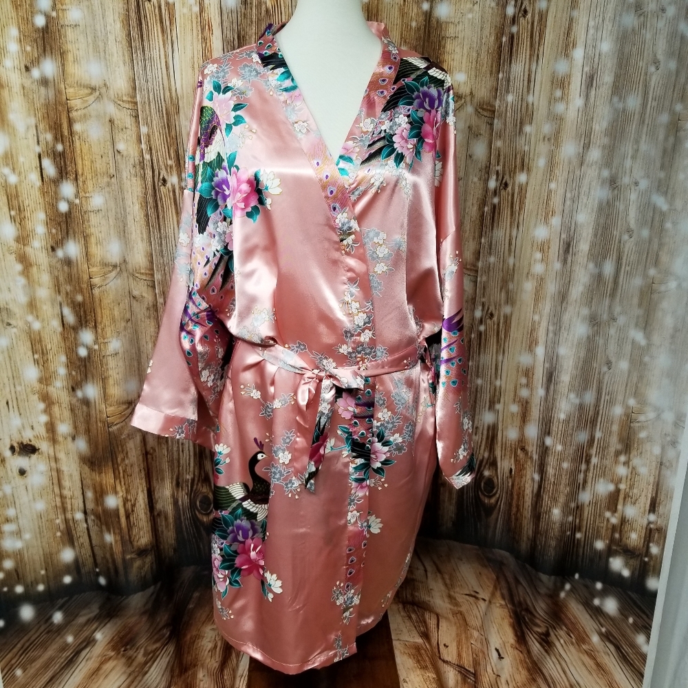 Pink Floral Pattern Satine Women's Sleepwear Lightweight 3/4 Kimono Sleeve Robe
